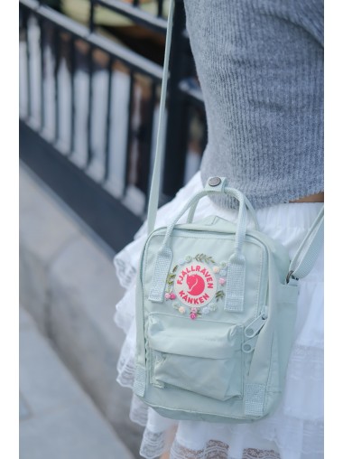【新登場】Fjallraven Kanken Embroidery – Rose Whisper / Mint - Sling Size 